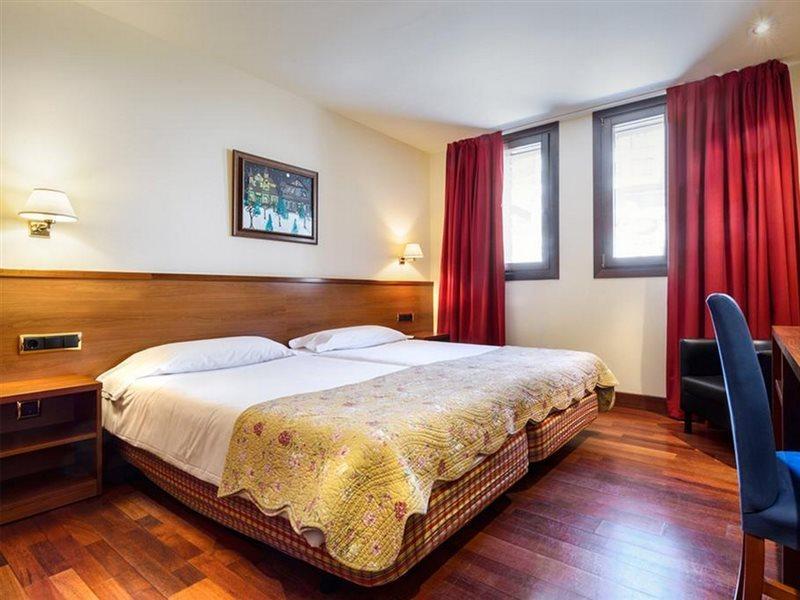 Snoe Hotel Candanchú Eksteriør billede