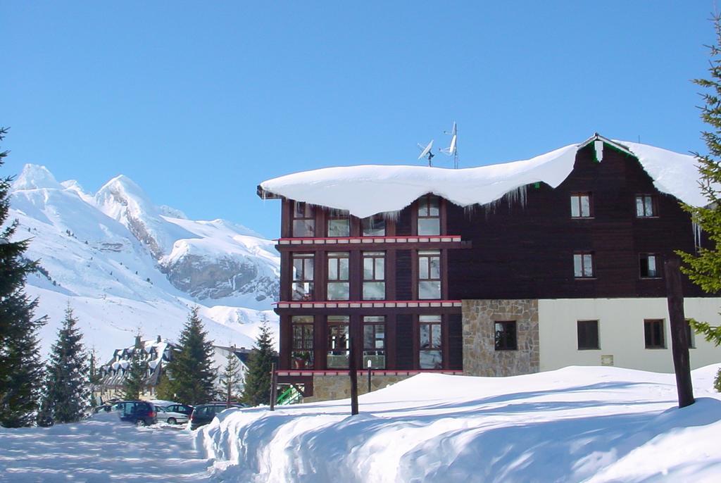 Snoe Hotel Candanchú Eksteriør billede